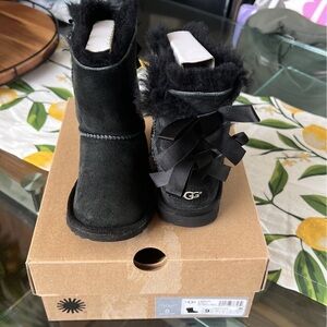 Ugg Bailey Boots Size 9